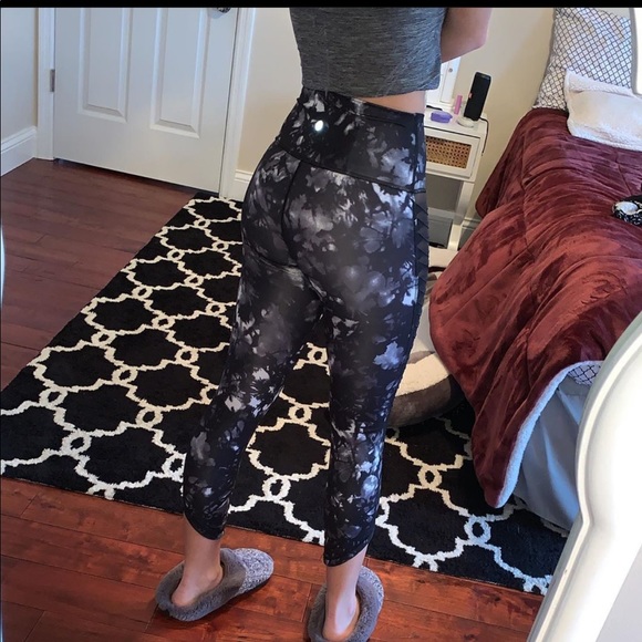 lululemon athletica Pants - Tie Dye Lululemon Leggings w mesh
